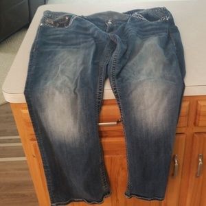 Maurices jeans